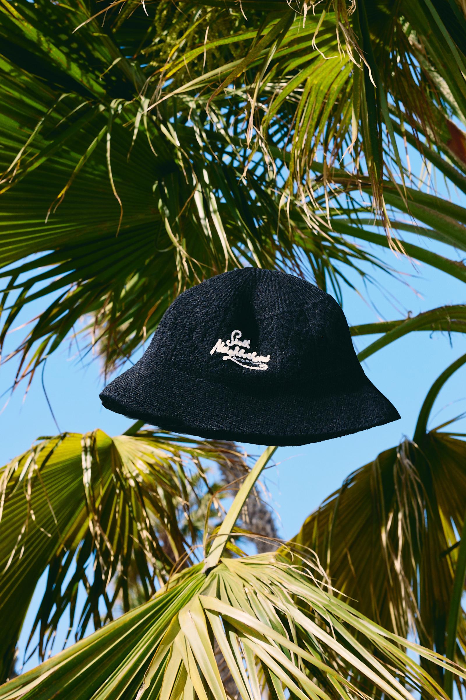 "TIKI" - BUCKET HAT BLACK